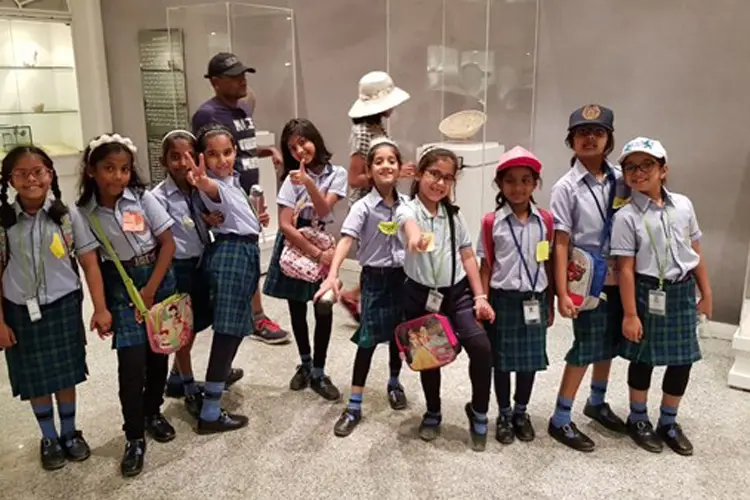 2019_Girls12_Museum-visit1_23.04.2019